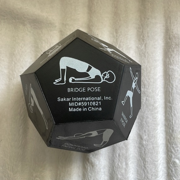 Yoga 🧘🏻‍♀️ Hexagon…helps you decide your pose. - Picture 3 of 8